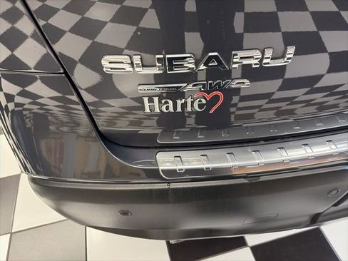 Used 2023 Subaru Ascent Premium w/ Convenience Package image 11