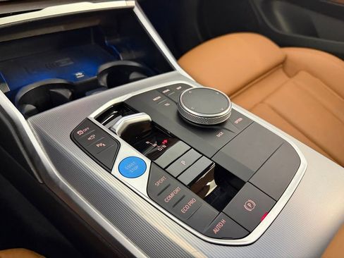 Used 2023 BMW i4 eDrive35 w/ Premium Package image 21