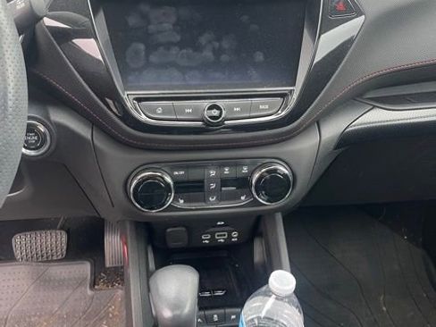 Used 2023 Chevrolet TrailBlazer RS w/ Sun and Liftgate Package image 14