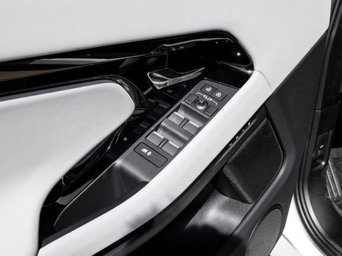 New 2026 Land Rover Range Rover Evoque S AWD/4WD image 54