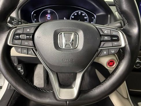 Used 2021 Honda Accord Touring image 18
