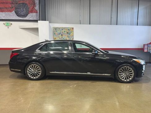 Used 2019 Genesis G90 3.3T Premium RWD image 4