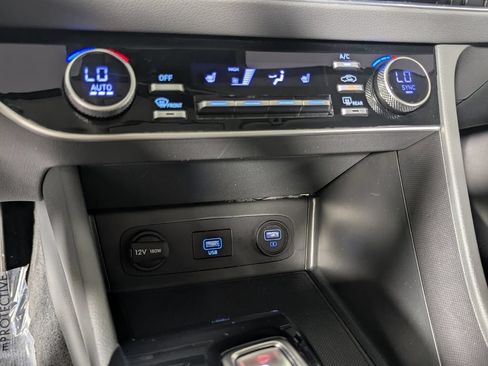 Certified 2023 Hyundai Sonata SEL w/ Cargo Package FWD image 21