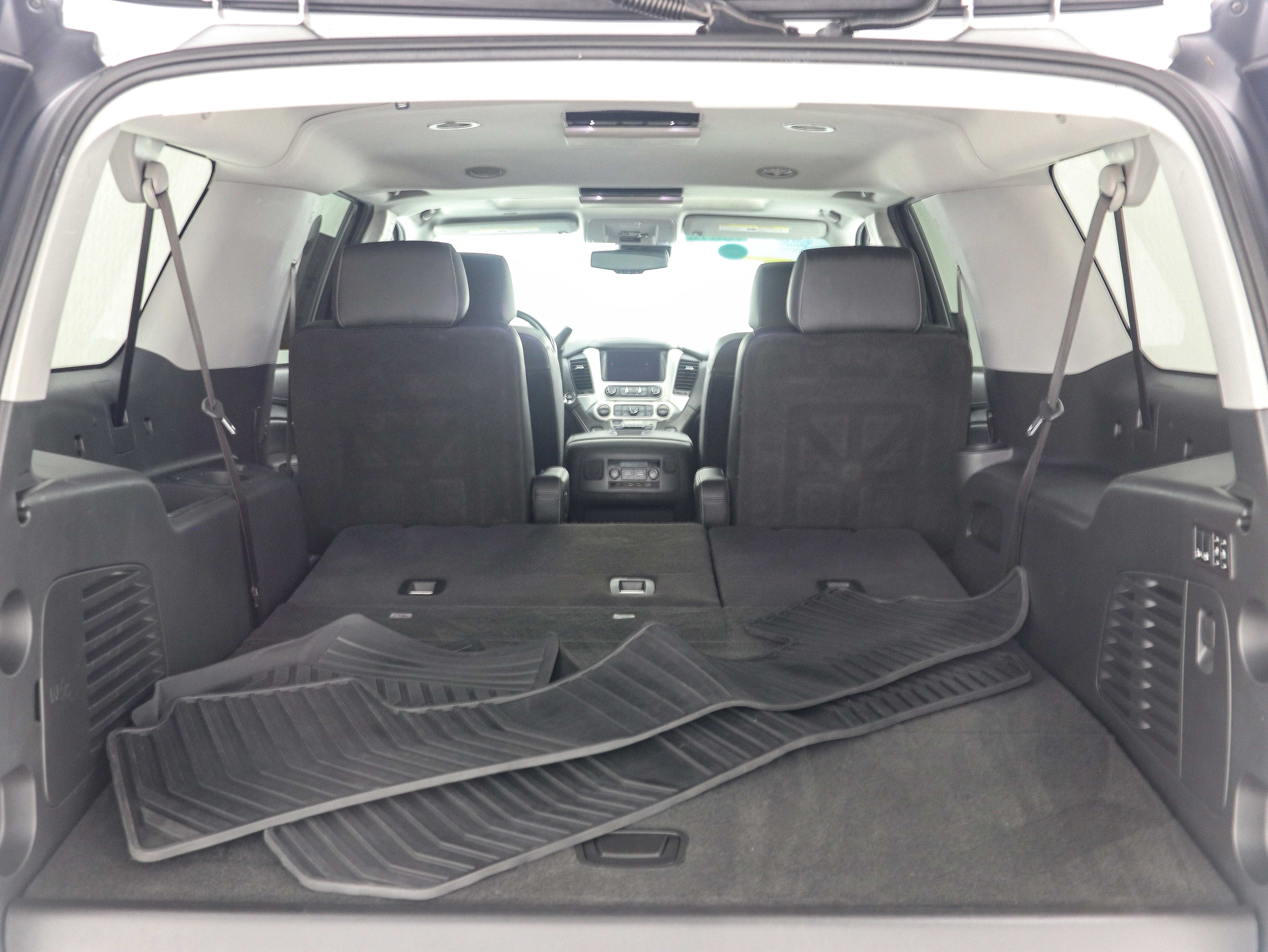 Used 2020 GMC Yukon XL SLT w/ Premium Edition AWD/4WD image 12