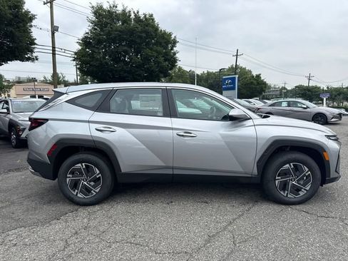 New 2026 Hyundai Tucson Blue SE AWD/4WD image 8