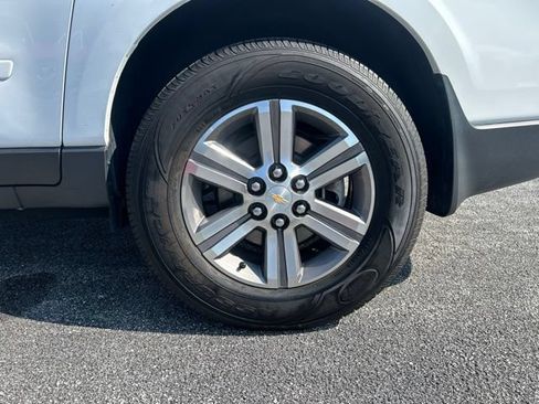 Used 2017 Chevrolet Traverse LT FWD image 6