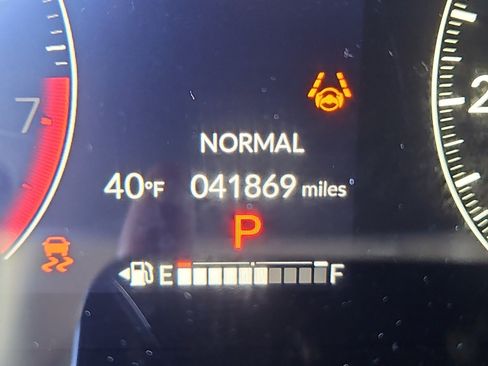 Used 2024 Honda HR-V EX-L image 6