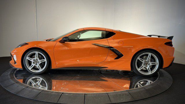 Used 2024 Chevrolet Corvette Stingray Premium Cpe w/ Z51 Performance Package RWD image 19