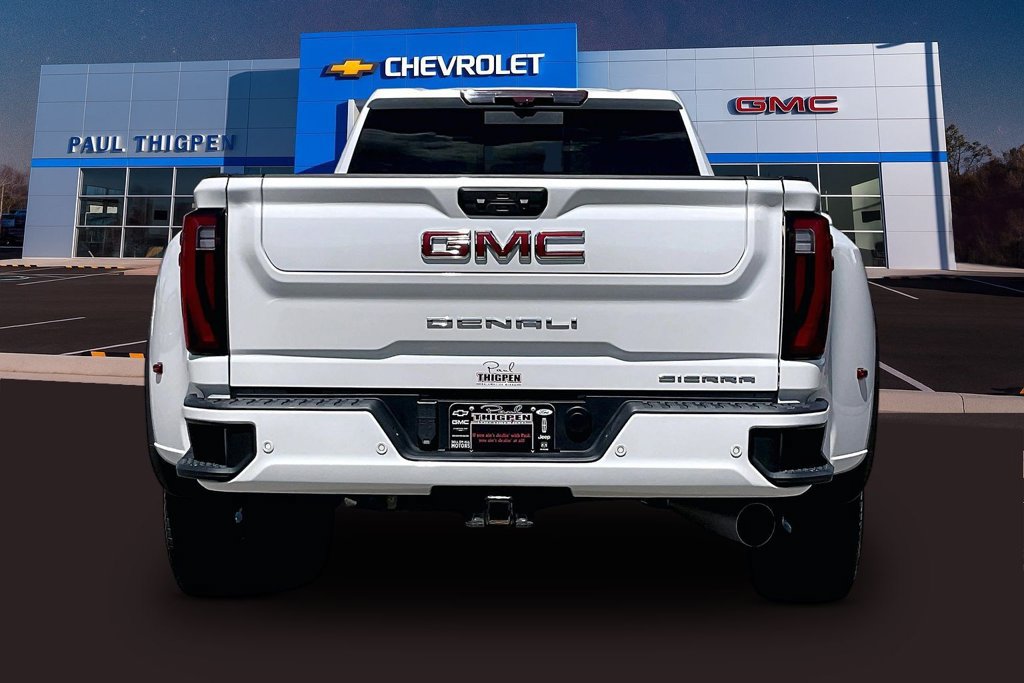 Used 2024 GMC Sierra 3500 Denali w/ Denali Reserve Package AWD/4WD image 6
