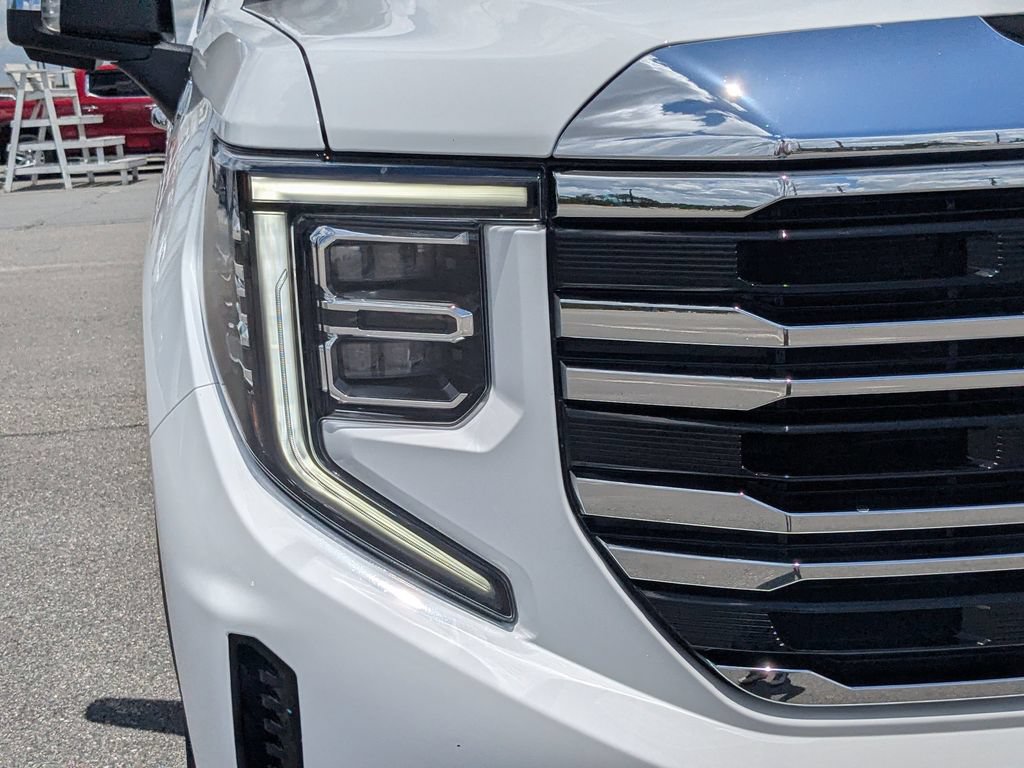 Used 2023 GMC Sierra 1500 SLT w/ SLT Premium Package AWD/4WD image 10
