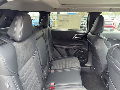 New 2026 Mitsubishi Outlander Trail Edition image 10