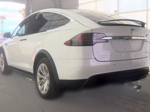 Used 2018 Tesla Model X P100D AWD/4WD image 12
