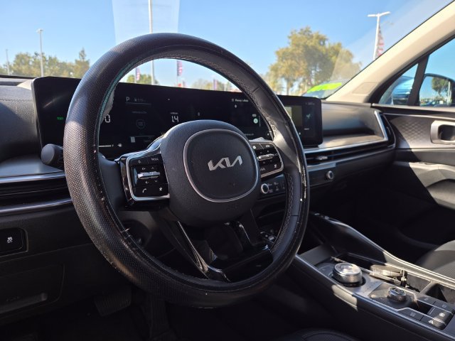Certified 2025 Kia Sorento EX AWD/4WD image 14