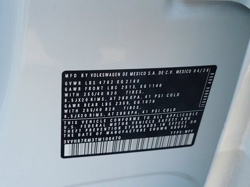 Used 2026 Volkswagen Tiguan SE R-Line FWD image 34