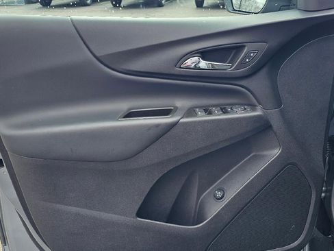 Used 2024 Chevrolet Equinox LT w/ LPO, Floor Liner Package image 9