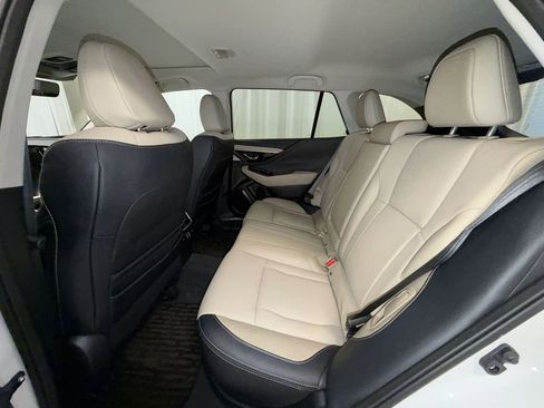 Used 2023 Subaru Outback Limited image 12
