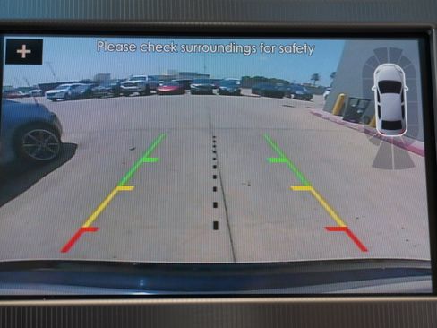 Used 2017 Lincoln MKZ Select w/ Technology Package FWD image 21