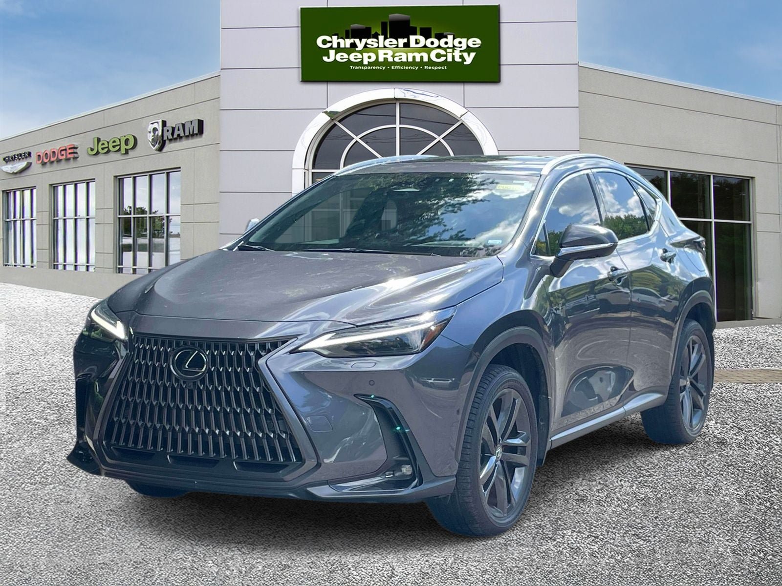 Used 2025 Lexus NX 450h+ AWD w/ Accessory Package (2T) image 4