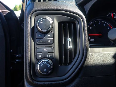 Used 2021 Chevrolet Silverado 1500 Custom Trail Boss w/ Midnight Edition AWD/4WD image 25