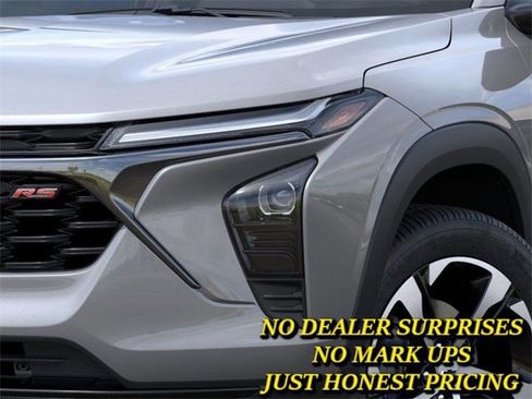 New 2026 Chevrolet Trax RS image 10