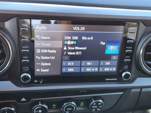 Used 2020 Toyota Tacoma TRD Off-Road w/ Technology Package image 13