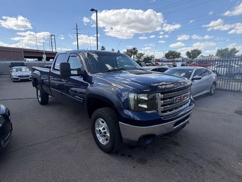 Used 2012 GMC Sierra 2500 SLE AWD/4WD image 3
