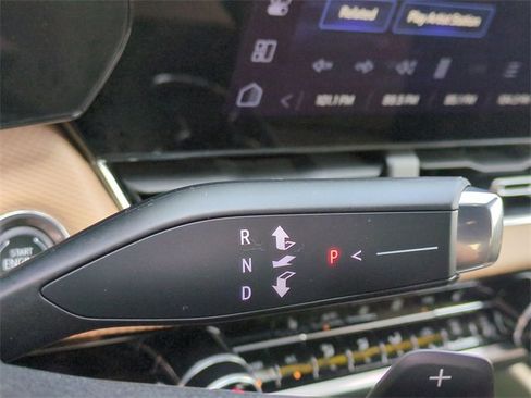 Certified 2025 Chevrolet Equinox ACTIV image 16