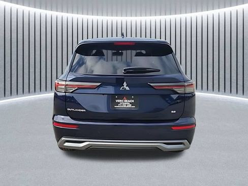 New 2026 Mitsubishi Outlander SE FWD image 5
