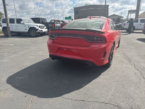 Used 2018 Dodge Charger R/T Scat Pack image 6