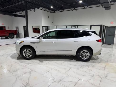 Used 2018 Buick Enclave Essence FWD image 6