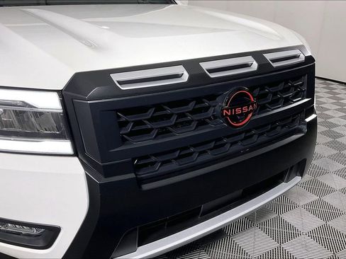 Certified 2025 Nissan Frontier Pro-X w/ Pro Premium Package image 37