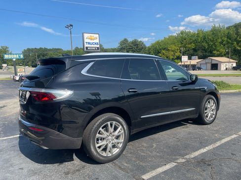 Used 2023 Buick Enclave Essence w/ Experience Buick Package FWD image 7