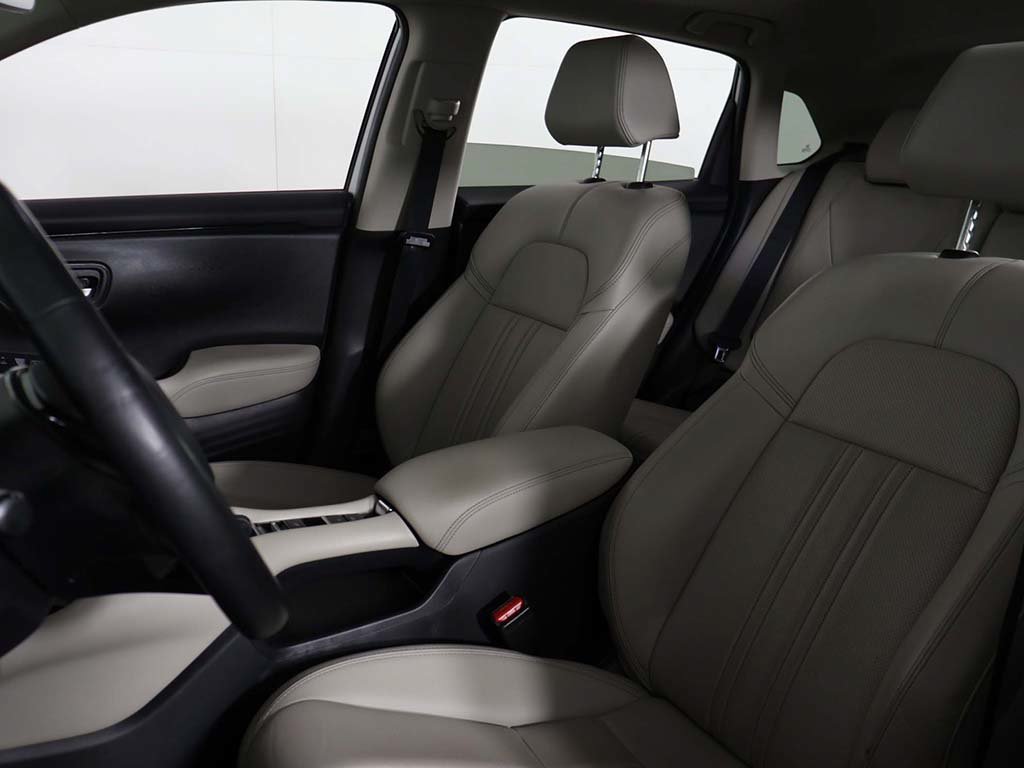 Certified 2025 Honda HR-V EX-L image 29