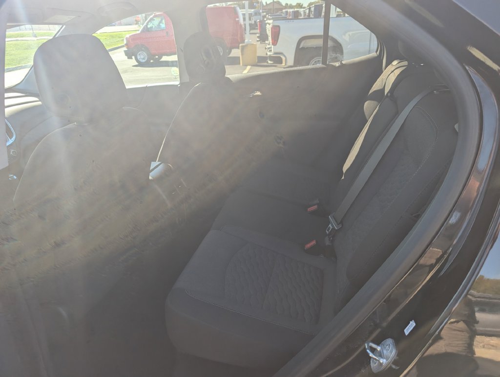 Used 2021 Chevrolet Equinox LT FWD image 9