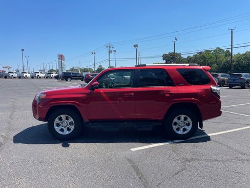 Used 2020 Toyota 4Runner SR5 Premium RWD image 13
