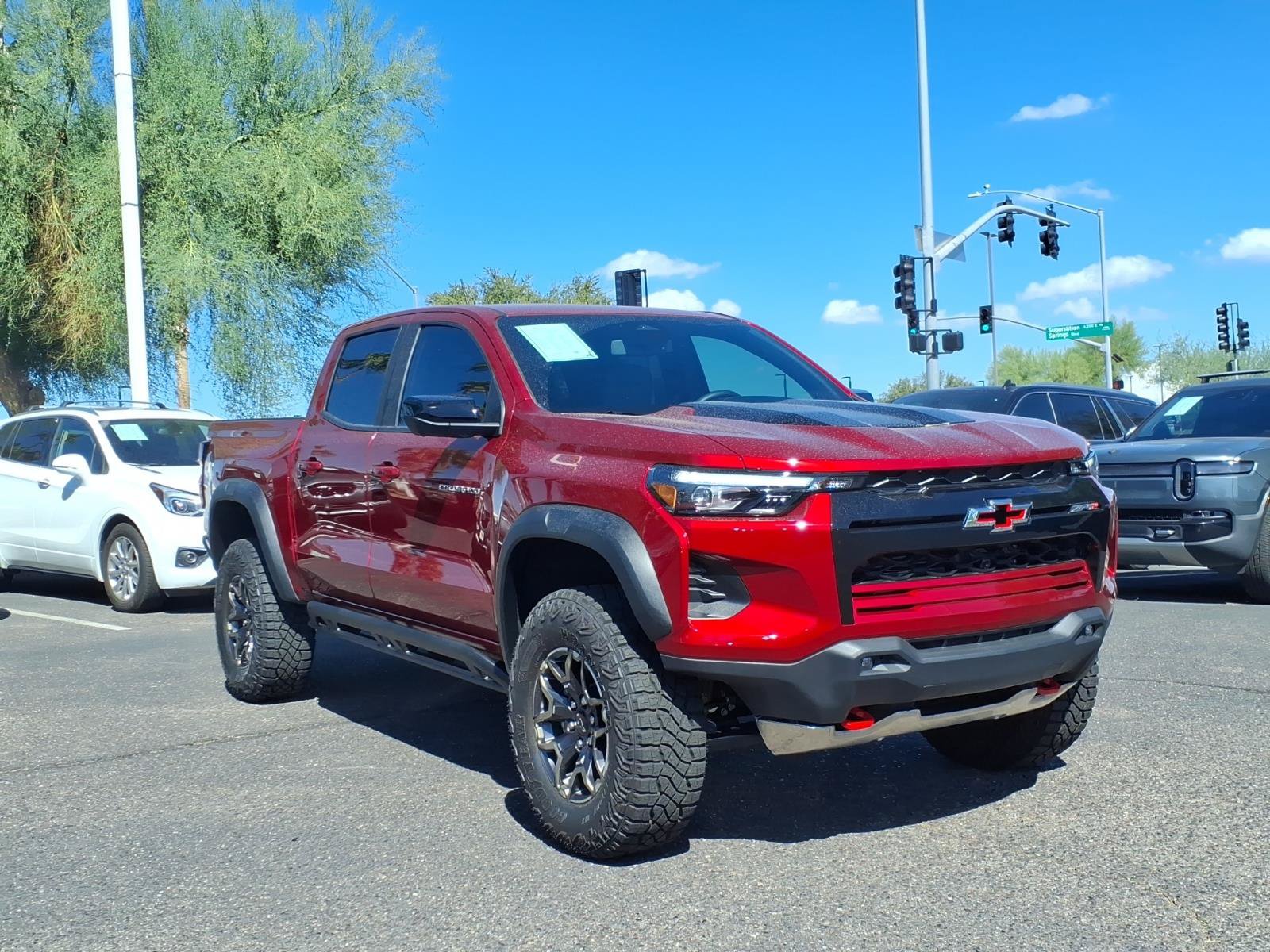 Used 2024 Chevrolet Colorado ZR2 w/ ZR2 Convenience Package III AWD/4WD image 3