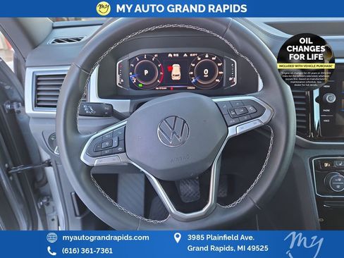 Used 2022 Volkswagen Atlas Cross Sport SE image 14