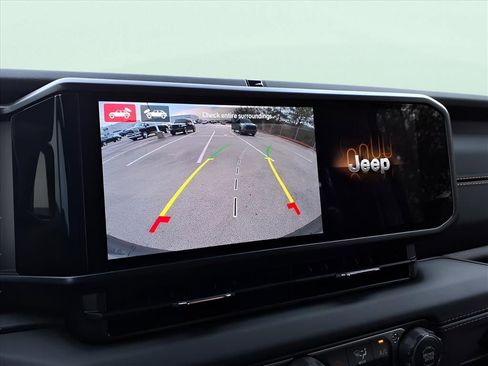 New 2026 Jeep Wrangler Unlimited Sahara AWD/4WD image 26
