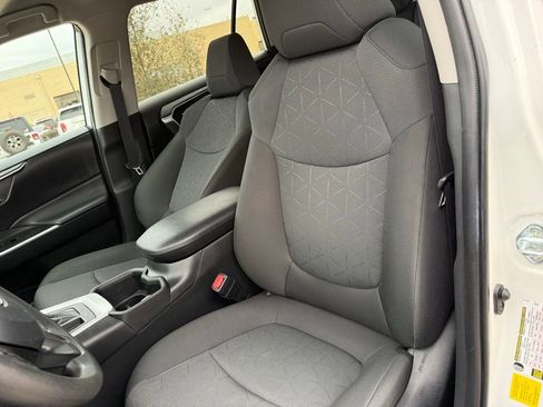 Used 2024 Toyota RAV4 XLE image 13