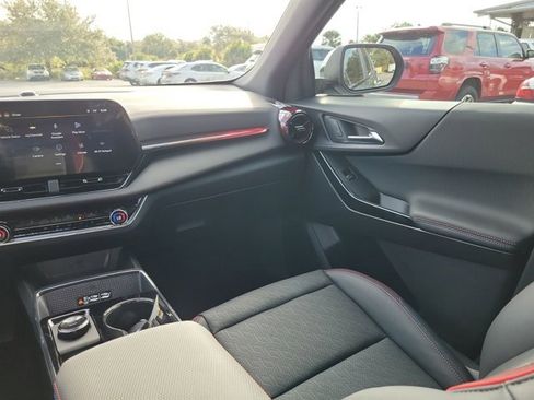 Used 2026 Chevrolet Equinox RS w/ Safety and Technology Package image 23