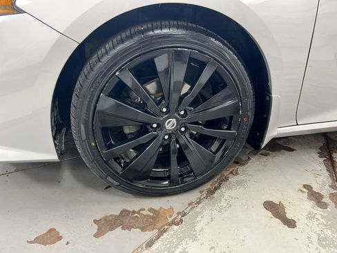 Used 2019 Nissan Altima 2.5 SR w/ SR Premium Package AWD/4WD image 27