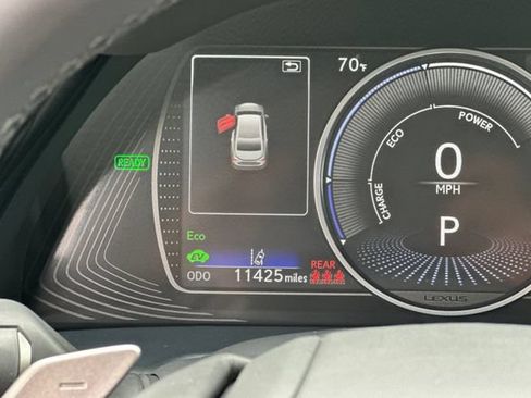 Used 2025 Lexus ES 300h w/ Premium Package FWD image 30