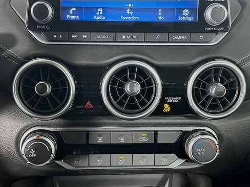 Used 2024 Nissan Sentra SV image 23