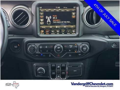 Used 2023 Jeep Wrangler Unlimited Rubicon 4xe w/ Cold Weather Group AWD/4WD image 16