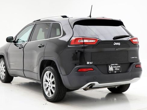 Used 2018 Jeep Cherokee Limited image 6