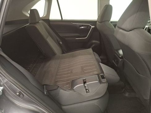 Used 2021 Toyota RAV4 XLE w/ Convenience Package image 52