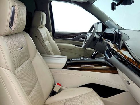 Used 2021 Cadillac Escalade Sport Platinum image 28