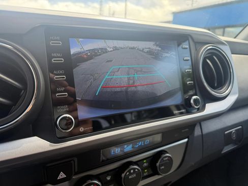 Used 2022 Toyota Tacoma SR5 w/ Technology Package AWD/4WD image 13