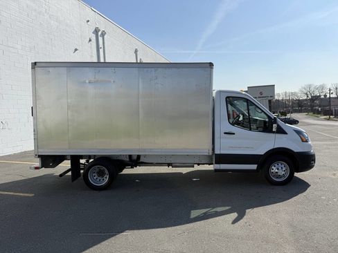Used 2022 Ford Transit 350 image 6