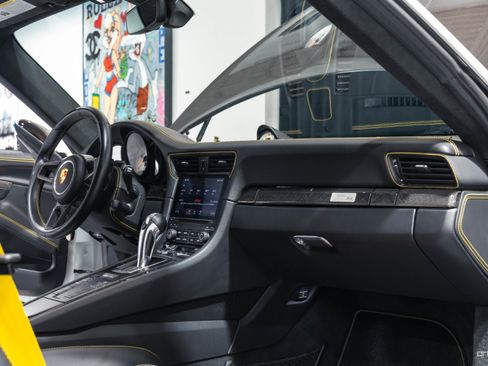 Used 2019 Porsche 911 GT3 RS image 25